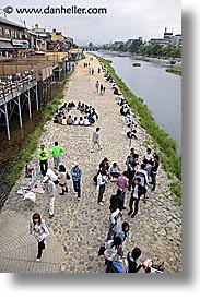 images/Asia/Japan/Kyoto/Misc/kyoto-river-bank-7.jpg