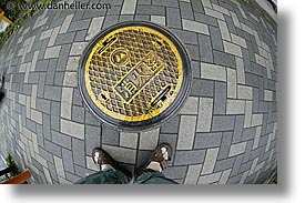 images/Asia/Japan/Misc/ManholeCovers/hakone-manhole-1.jpg