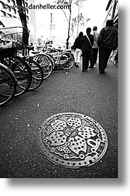 images/Asia/Japan/Misc/ManholeCovers/japanese-manhole-08.jpg