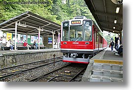 images/Asia/Japan/Misc/Transportation/red-train.jpg