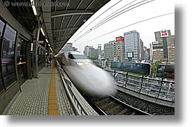 images/Asia/Japan/Misc/Transportation/speeding-bullet-train-01.jpg