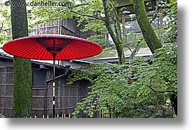 images/Asia/Japan/Misc/red-umbrella.jpg