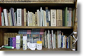 images/Asia/Japan/People/Calligrapher/calligraphy-books-2.jpg