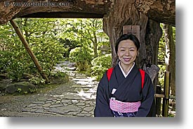 images/Asia/Japan/People/Women/japanese-woman-tree-tunnel-3.jpg