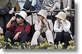 images/Asia/Japan/People/Women/women-in-hats-1.jpg