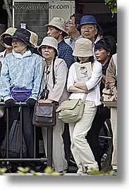 images/Asia/Japan/People/Women/women-in-hats-2.jpg