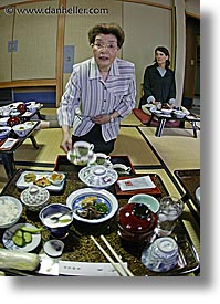 images/Asia/Japan/Takayama/Nagase/serving-food-1.jpg