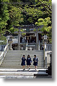 images/Asia/Japan/Takayama/People/japanese-schoolgirls-4.jpg