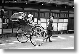 images/Asia/Japan/Takayama/People/rickshaw.jpg