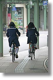 images/Asia/Japan/Takayama/People/schoolgirls-on-bikes.jpg