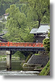images/Asia/Japan/Takayama/Riverbank/orange-bridge-1.jpg