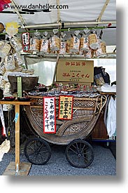 images/Asia/Japan/Takayama/Town/gift-cart.jpg