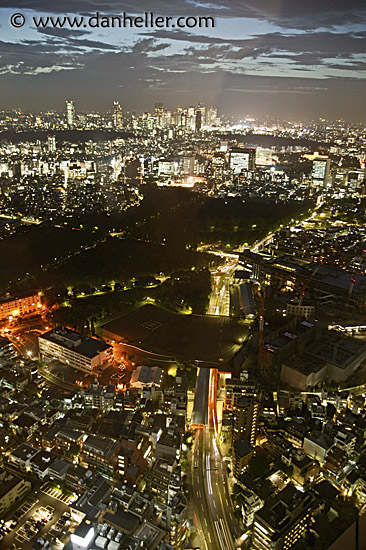 tokyo-nite-aerial-15.jpg