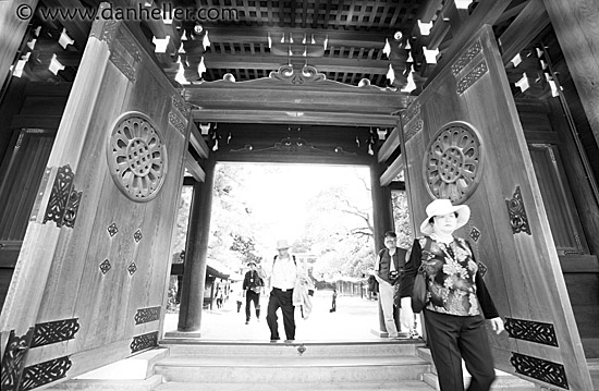 shrine-entry-doors-7-bw.jpg