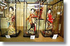 images/Asia/Japan/Tokyo/Misc/kabuki-doll.jpg