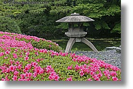 images/Asia/Japan/Tokyo/RoyalPalaceGardens/garden-ornament.jpg