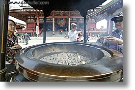 images/Asia/Japan/Tokyo/SensojiTemple/incense-vat-5.jpg