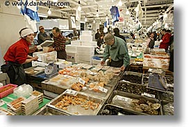 images/Asia/Japan/Tokyo/TsukijiMarket/misc-seafood-5.jpg