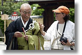 images/Asia/Japan/TourGroup/AlanDorothy/zen-priest-n-dorothy-1.jpg