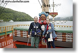 images/Asia/Japan/TourGroup/JillDan/dan-jill-n-pirate.jpg