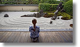 images/Asia/Japan/TourGroup/JillDan/jill-meditating-1.jpg