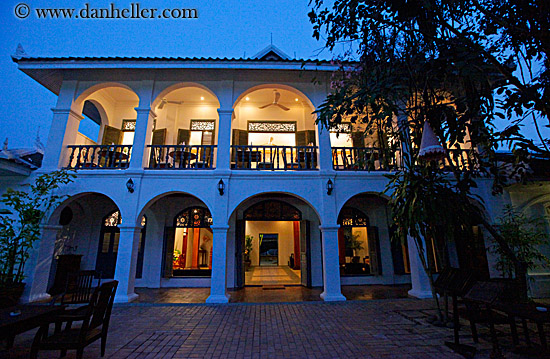 villa-santi-hotel-at-dusk.jpg