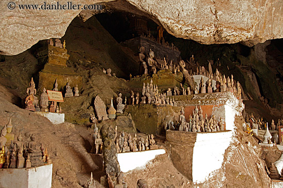 cave-temple-buddha-figurines-07.jpg