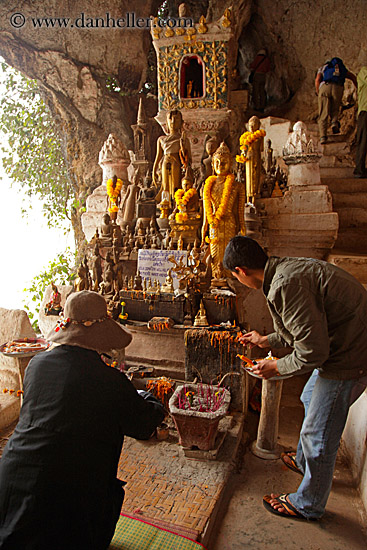 people-praying-at-altar.jpg