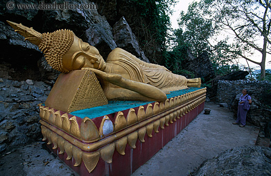 reclining-buddha-2.jpg