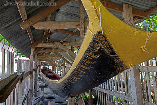 long-boat-w-gold-trim-2.jpg