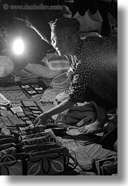 images/Asia/Laos/LuangPrabang/Market/old-woman-selling-crafts-bw.jpg