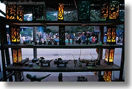 images/Asia/Laos/LuangPrabang/Market/trinkets-n-market.jpg