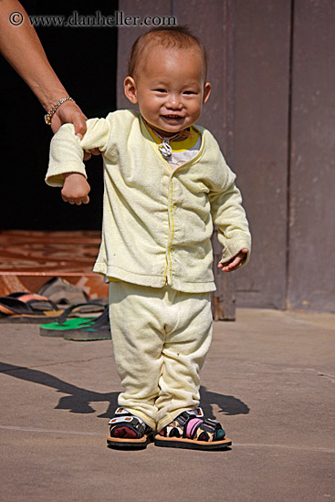 mother-helping-baby-walk-2.jpg