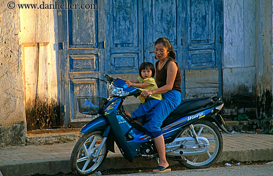 mother-n-daughter-on-blue-motorcycle.jpg