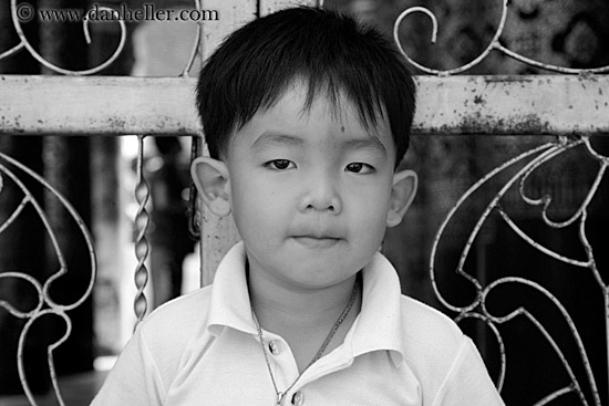 toddler-boy-at-gate-6-bw.jpg