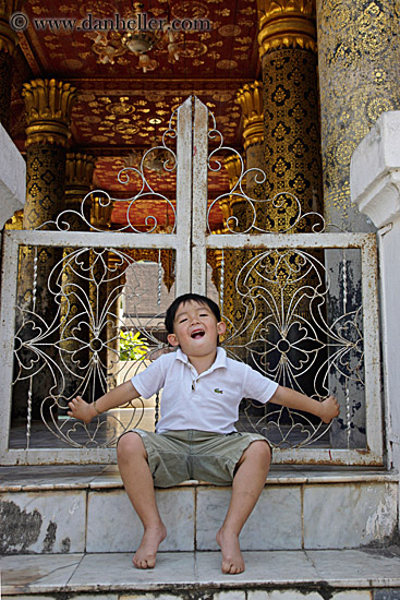 toddler-boy-at-gate-9.jpg