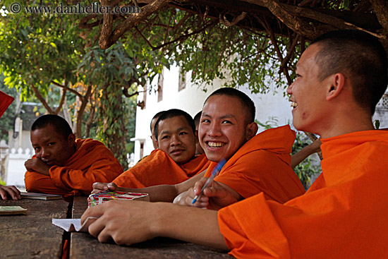 group-of-monk-boys-laughing-5.jpg