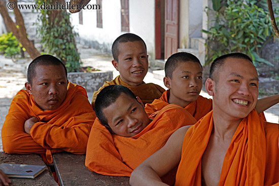 group-of-monk-boys-laughing-8.jpg