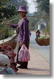 images/Asia/Laos/LuangPrabang/People/Women/DonGanh/woman-carrying-don_ganh-04.jpg