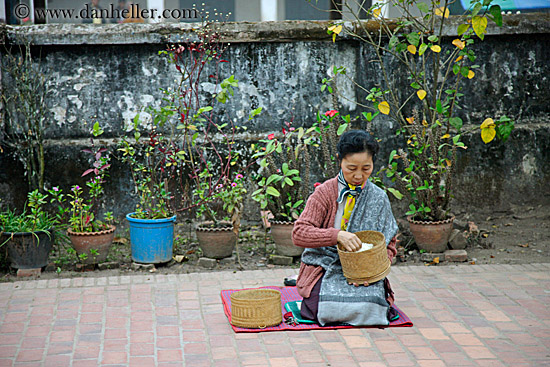 woman-w-rice-basket.jpg