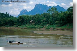 images/Asia/Laos/LuangPrabang/Scenics/River/boats-on-nam_khan-river-07.jpg