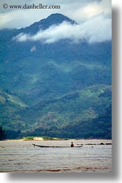 images/Asia/Laos/LuangPrabang/Scenics/River/fishermen-n-nam_khan-river-04.jpg