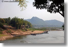 images/Asia/Laos/LuangPrabang/Scenics/River/river-bank-tree-n-mtn-1.jpg