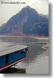 images/Asia/Laos/LuangPrabang/Scenics/River/round-top-mtn-n-boat-3.jpg