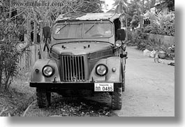 images/Asia/Laos/LuangPrabang/Transportation/Cars/old-jeep-bw.jpg