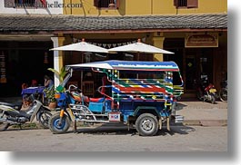 images/Asia/Laos/LuangPrabang/Transportation/Cars/tuk_tuk-painting-1.jpg
