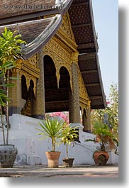 images/Asia/Laos/LuangPrabang/WatChoumkhong/temple-front.jpg