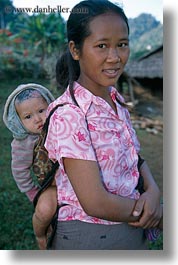 images/Asia/Laos/Villages/Hmong-1/mother-n-baby-2.jpg