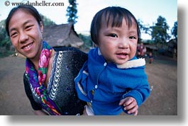 images/Asia/Laos/Villages/Hmong-1/mother-n-baby-3.jpg