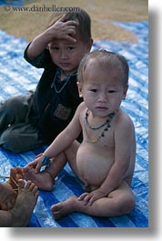 images/Asia/Laos/Villages/Hmong-1/sick-baby-2.jpg